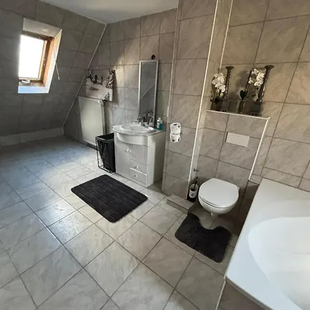 Benk 24h Nr 3 Perfekt Fuer Bis Zu 6 Personen *