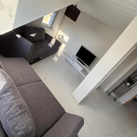 Benk 24h Nr 3 Perfekt Fuer Bis Zu 6 Personen Apartament Hofheim am Taunus