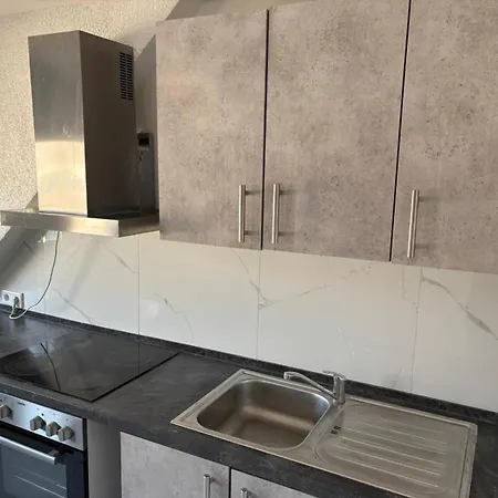 Benk 24h Nr 3 Perfekt Fuer Bis Zu 6 Personen