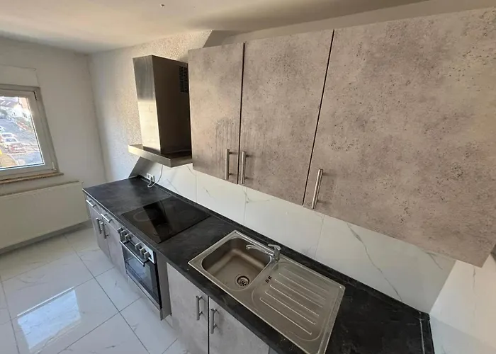 Benk 24h Nr 3 Perfekt Für Bis Zu 6 Personen * Hofheim am Taunus