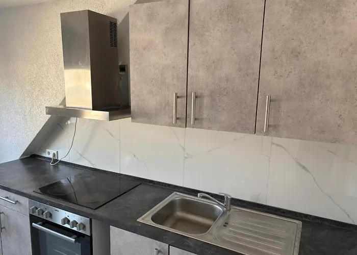 Benk 24h Nr 3 Perfekt Für Bis Zu 6 Personen