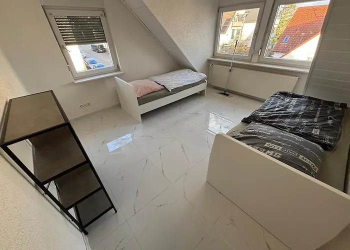 Benk 24h Nr 3 Perfekt Für Bis Zu 6 Personen Apartamento Hofheim am Taunus